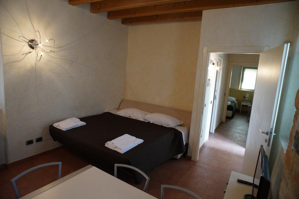 Corte Breda, Agriturismo Bed&Breakfast Chiari Exteriér fotografie